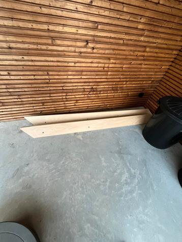 Houten trapleuning (2 stuks), Planche, 200 à 250 cm, Comme neuf, Enlèvement