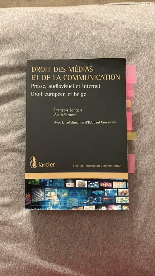 Livre droit des médias et de la communication, bon état, Boeken, Schoolboeken, Gelezen, Overige vakken, Overige niveaus