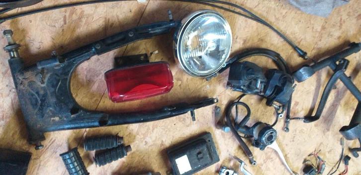 ONDERDELEN SUZUKI GS 550 BJ 1978-1980, Motoren, Onderdelen | Suzuki, Gebruikt, Ophalen of Verzenden