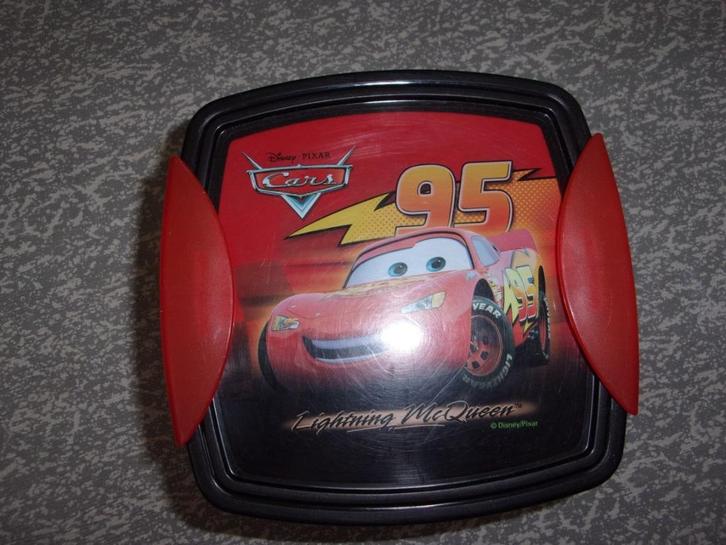 Brood doos van CARS, Huis en Inrichting, Keuken | Tupperware, Zo goed als nieuw, Overige typen, Rood, Ophalen of Verzenden