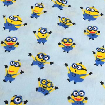 Promo! 6246) 140x50 coton Minions bleu disponible aux enchères