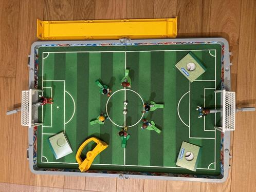 Playmobil - Terrain de Football transportable, Kinderen en Baby's, Speelgoed | Playmobil, Gebruikt, Ophalen