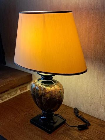 lamp beschikbaar voor biedingen