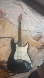 Elektrische gitaar met box, Muziek en Instrumenten, Ophalen, Overige merken, Met versterker