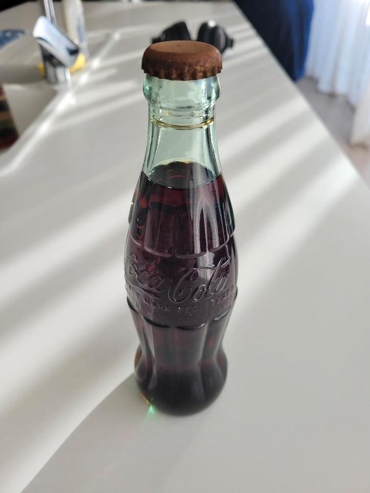 Coca-Cola Hobbleskirt Bottle Christmas Coke Cincinnati, Collections, Marques & Objets publicitaires, Comme neuf, Ustensile, Enlèvement ou Envoi