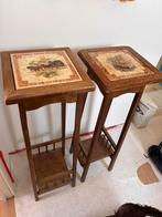2 houten plantenstaanders met tegeltje, Ophalen, Gebruikt