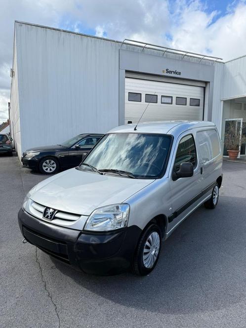 Peugeot Partner 1.6 HDI Euro 4 jaar 2008, 228.000 km, Auto's, Peugeot, Bedrijf, Airconditioning, Elektrische ramen, Radio, Diesel