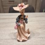 Porselein beeldje vrouw bourgeois, Ophalen