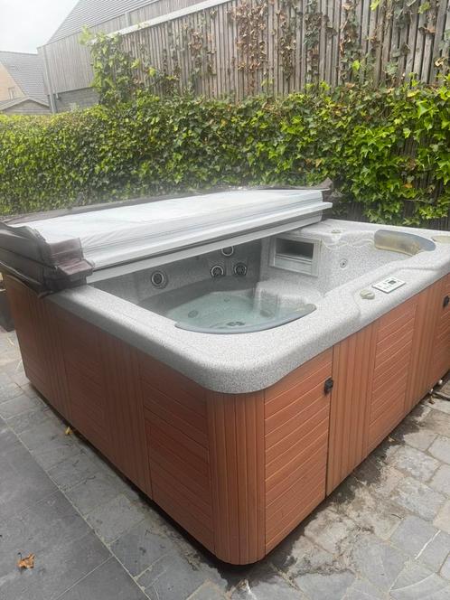 Jacuzzi 6 personen, Tuin en Terras, Bubbelbaden en Hottubs, Gebruikt, Ophalen