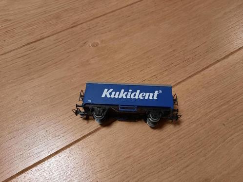 Märklin 4415 (91710) - wagon frigorifique Kukident, Hobby en Vrije tijd, Modeltreinen | H0, Zo goed als nieuw, Wagon, Märklin