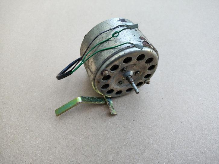 Draaitafel Motor / Mechaniek Jupiter (Div) jukebox, Verzamelen, Automaten | Jukeboxen, Verzenden