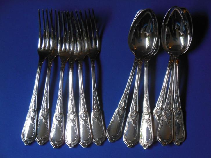 6 dinerlepels + 6 dinervorken - verzilverd - met krulmotief, Antiek en Kunst, Antiek | Bestek, Ophalen of Verzenden