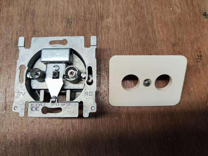 Allerlei Niko Materiaal, Doe-het-zelf en Bouw, Elektriciteit en Kabels, Gebruikt, Overige typen, Ophalen of Verzenden