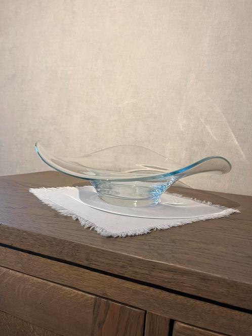 Glazen sierschaal. 40 cm breed, 11 cm hoog, Diversen, Pasen, Zo goed als nieuw, Ophalen of Verzenden