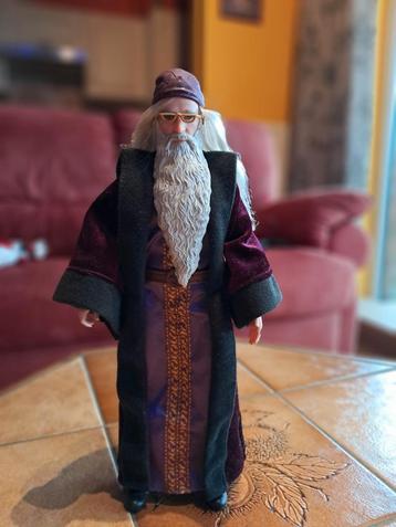 Dumbeldore Mattel-pop van 30 cm beschikbaar voor biedingen
