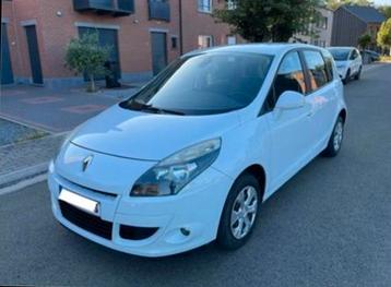 Renault 2010 disponible aux enchères