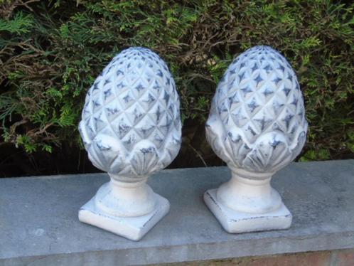 dennenappels in gepatineerde steen, model H: 25 cm, Tuin en Terras, Tuinwanddecoratie, Nieuw, Ophalen