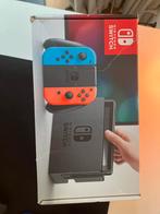 Switch Joy‑Con met Pro controller en 1 extra controller., Verzenden, Gebruikt, Met 3 controllers of meer