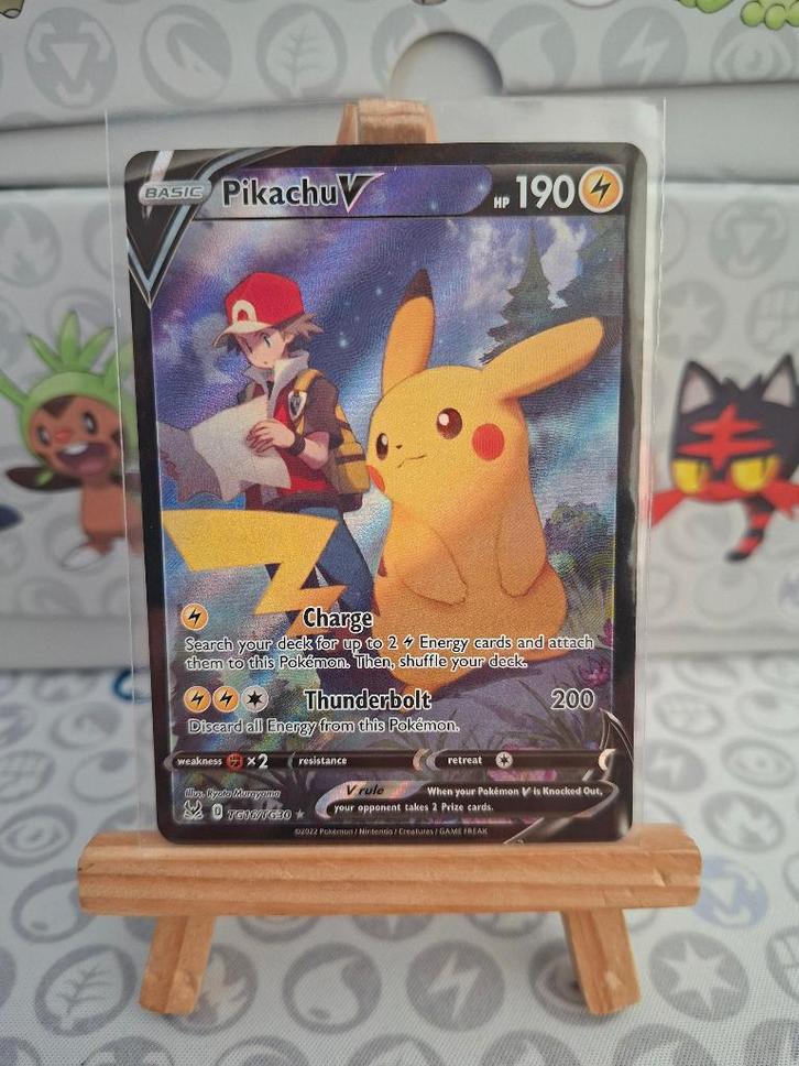 Pikachu TG16, Hobby en Vrije tijd, Verzamelkaartspellen | Pokémon, Nieuw, Losse kaart, Foil, Ophalen of Verzenden