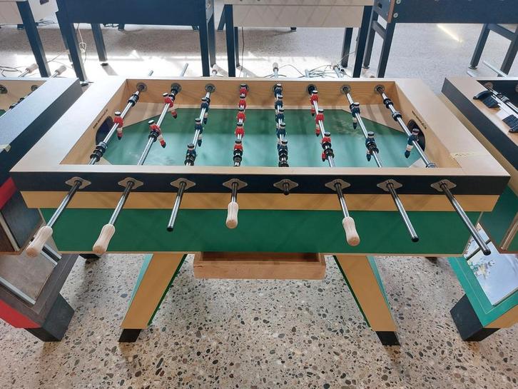 Babyfoot / baby-foot / kicker Jupiter 7 étoiles, Enfants & Bébés, Jouets | Tables de football, Comme neuf, Enlèvement