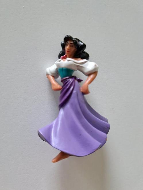 Jolie figurine Disney - Notre Dame Bossue - Esmeralda, Collections, Disney, Comme neuf, Statue ou Figurine, Autres personnages