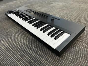 native instruments komplete kontrol A49, Enlèvement, Utilisé