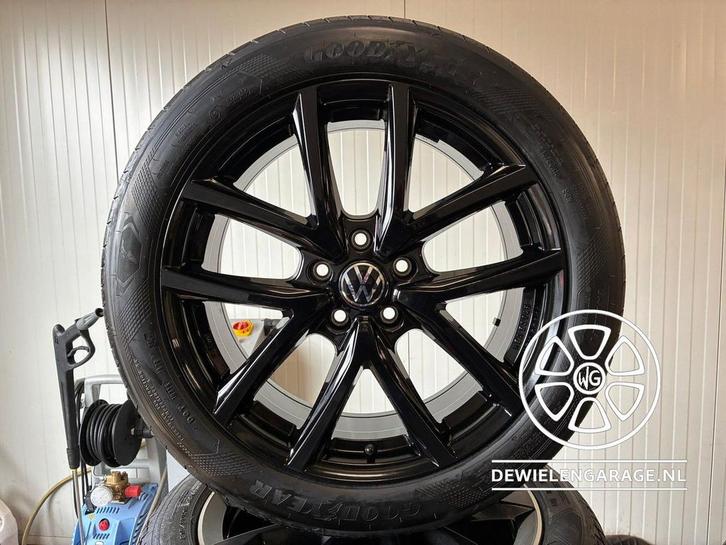 18 inch VW T-Roc Velgen + Banden NIEUW DEMO 5x112 Goodyear, Auto-onderdelen, Banden en Velgen, Banden en Velgen, Zomerbanden, Personenwagen