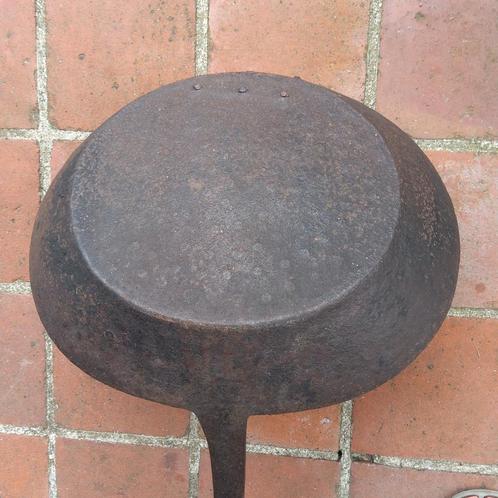 Antieke haardvuurpan met extra lange steel., Antiek en Kunst, Antiek | Gereedschap en Instrumenten, Ophalen