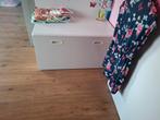 Witte kast ikea en 2 zwarte kasten, kan apart verkocht worde, Ophalen, Kast