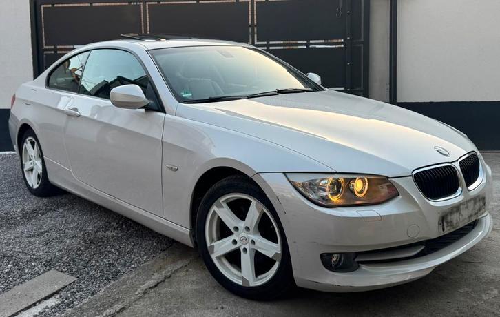 Bmw 320d coupé E92 Face Lift, Auto's, BMW, Particulier, 3 Reeks, Airbags, Airconditioning, Boordcomputer, Centrale vergrendeling
