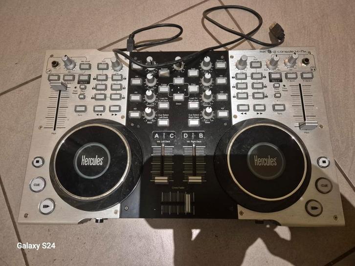 Hercules DJ Console 4-Mx – USB DJ controller – goede staat, Muziek en Instrumenten, Dj-sets en Draaitafels, Gebruikt, Draaitafel