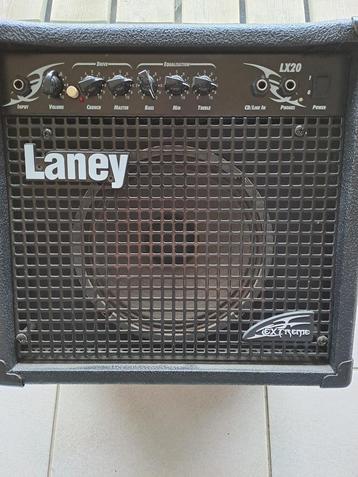 gitaarversterker LANEY, Muziek en Instrumenten, Ophalen, Zo goed als nieuw, Basgitaar, Minder dan 50 watt