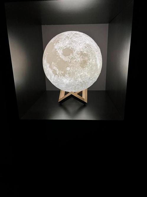 Moon lamp / maanlamp, Huis en Inrichting, Lampen | Tafellampen, Zo goed als nieuw, Minder dan 50 cm, Kunststof, Ophalen