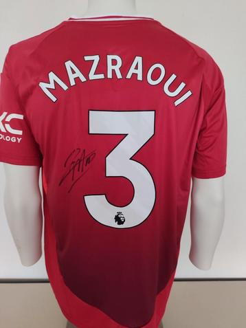 Maillot de Manchester United signé par Mazraoui avec COA