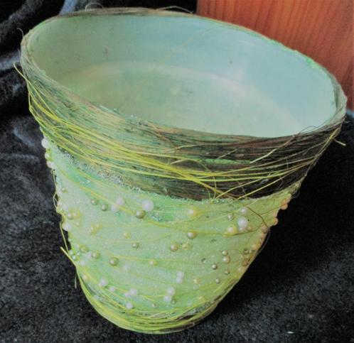 Kleine groene cache po , bloempotje, Tuin en Terras, Bloempotten, Zo goed als nieuw, Kunststof, Binnen, Minder dan 40 cm, Minder dan 25 cm
