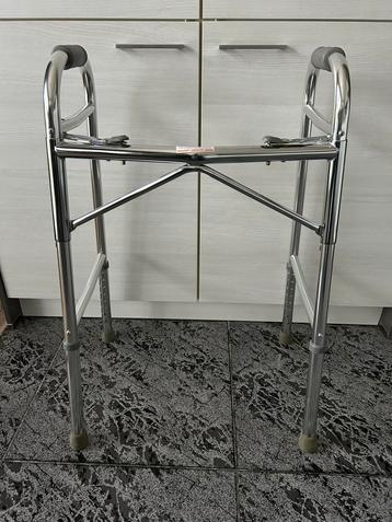 Looprek aluminium beschikbaar voor biedingen