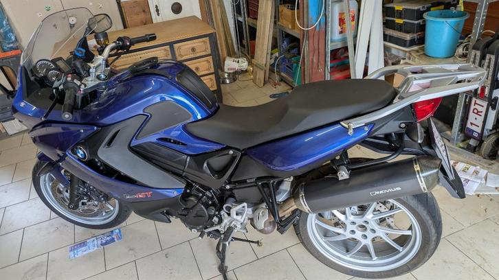 BMW F800GT, Motos, Motos | BMW, Particulier, Tourisme, plus de 35 kW, 2 cylindres, Permis Moto A, ABS, Poignées chauffantes, Échappement sport