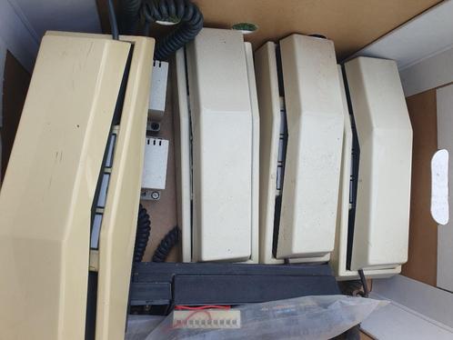 Parlefooninstallatie, Elektronische apparatuur, Overige elektronische apparatuur, Gebruikt, Ophalen