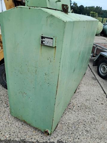 Mazouttank 2280/2480 liter dubbelwandig in metaal beschikbaar voor biedingen