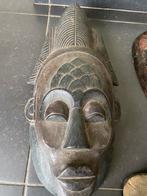 2 Afrikaanse maskers, Antiek en Kunst, Kunst | Beelden en Houtsnijwerken, Ophalen of Verzenden