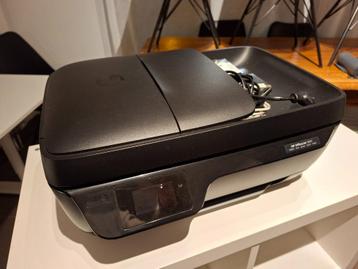 HP OfficeJet 3831 All-in-One printer beschikbaar voor biedingen