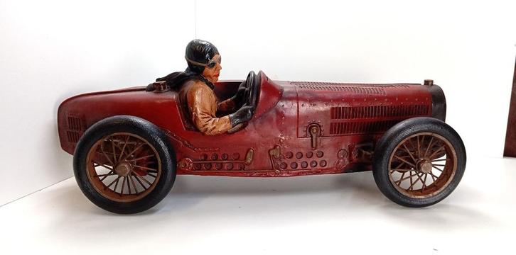 beeld racewagen 70 cm BUGATTI oldtimer, Verzamelen, Beelden en Beeldjes, Zo goed als nieuw, Overige typen, Ophalen of Verzenden