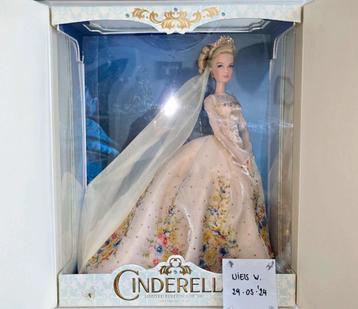 Live action Cinderella Disney store doll Limited edition 500
