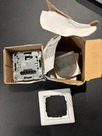 Gira bewegingssensor met basiselement systeem3000, Enlèvement ou Envoi, Neuf, Interrupteur