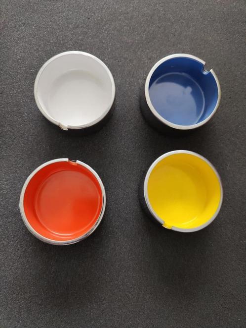 Vintage schaaltjes set van 4, Antiek en Kunst, Curiosa en Brocante, Ophalen