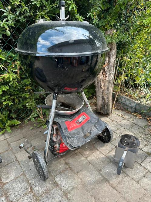 BBQ Weber houtskool, Tuin en Terras, Houtskoolbarbecues, Zo goed als nieuw, Ophalen