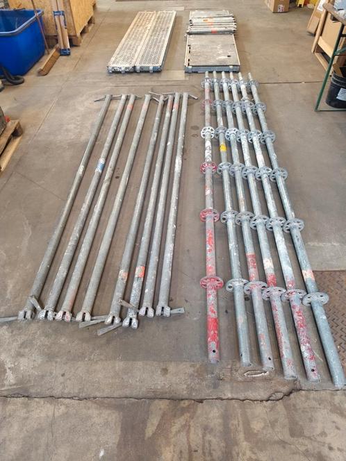 Échafaudage layher 15m2, Doe-het-zelf en Bouw, Steigers, Gebruikt, Ophalen