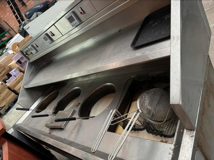 Professionele friteuse gas + 4 tanks induvidueel bediening, Zakelijke goederen, Horeca | Keukenapparatuur, Ophalen