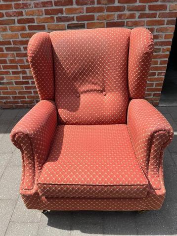 Oude oorzetel oorfauteuil relaxzetel beschikbaar voor biedingen