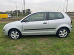 Volkswagen Polo 1.2i / Garantie 12m. (bj 2007), Auto's, Stof, Gebruikt, Zwart, 1198 cc